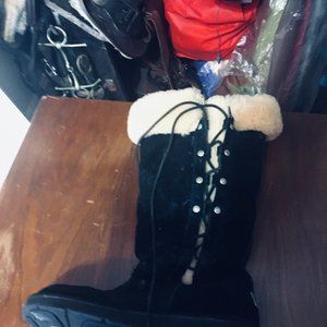 uggs black size 10